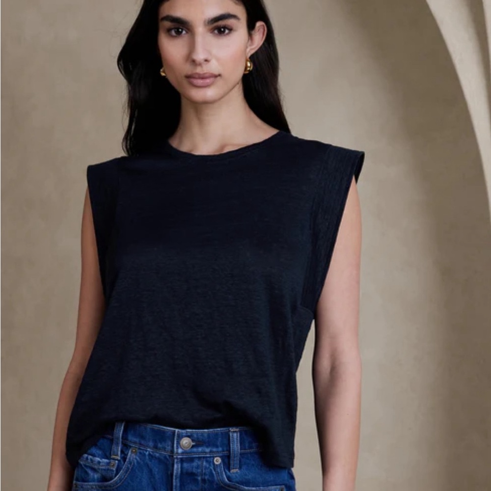 NWT Banana Republic Linen Sharp-Shoulder T-Shirt